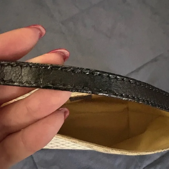 Celine Beige and Black Shoulder Bag - Picture 3 of 8